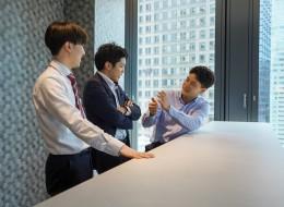 先輩社員がサポートするので、安心して成長できる環境です。