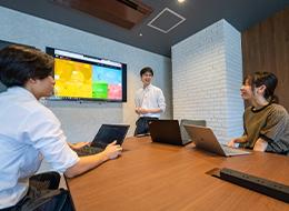 入社1年〜1年半でチームリーダーになる人もおり、キャリアアップが早いことも魅力です。