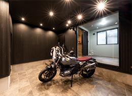 バイクガレージ付き長屋が完成しました