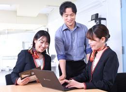 京阪プレミアムカー車両アテンダント#5日連休可#賞与年2回#30代40代活躍中#東証プライム上場#土日祝休み