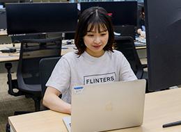 定期的な勉強会実施や横の繋がりが豊富なため、チームの仲間と切磋琢磨しながらスキルを磨けます。