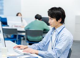 様々な業務に携われて、やりがいを感じる毎日です（エンジニア：Bさん）