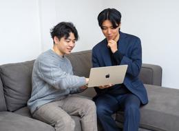 【開発エンジニア】「ホワイト企業認定」／2025年度 離職率0％／言語不問／前職の給与保証／月残業7h以下