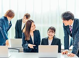 C#プログラマ*100％自社内開発*自社パッケージソフト*100％直接取引*賞与7か月分実績*残業月10h以内