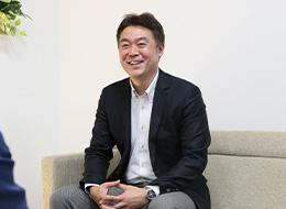 Webアプリ開発エンジニア/上流工程あり/リモート×フレックス/住宅手当あり/1on1面談実施中/副業OK