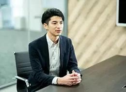 SE／平均年収630万円！前給110％超保証＋在宅手当有／実質年休137日／選んで“収入“と"時間"を変える