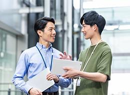 ITエンジニア◆3年後のあなたの市場価値UPに代表がコミット／Web・クラウド上流へ／前給保証・残業10h以下