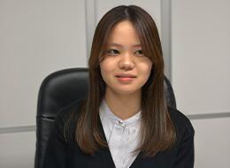 営業(売るではなく「買う営業」)◆完全週休2日制◆残業月10h以下◆年休130日◆年収例800万円／入社2年目