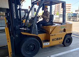 倉庫スタッフ/実務未経験OK/正社員登用有/17時定時/最大9連休も可能