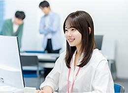 インサイドセールス/未経験歓迎/100%内勤/前職給与保証/なんば駅直結/夜景が見える27Fのきれいなオフィス