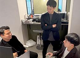 セールスマーケター｜未経験歓迎◆ノルマ無◆家賃補助有◆年3回昇給×賞与2回◆11時出社◆服装・髪型・ネイル自由