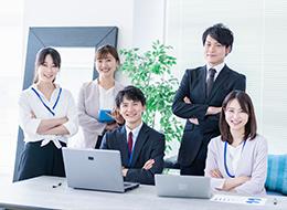 AXAグループは日本において、保険・資産運用・アシスタンス事業など広範囲なビジネス展開をしています。