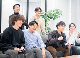 営業★年休140日以上★完全隔週3日制★残業ゼロ時間★年収1000万円も可★しごでき帰宅制度あり★住宅手当