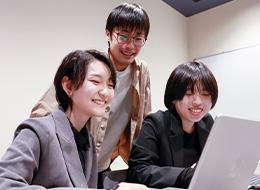 【IT職】未経験OK！データ入力・PC操作から始める／残業月平均10時間以内／年休125日以上／リモート案件有