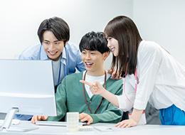 インフラエンジニア*IT微経験歓迎*金融・公共案件の安定基盤*残業少なめ*年休124日*業績賞与支給