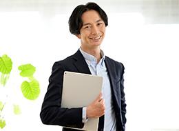 インフラエンジニア*40・50代活躍中*年休124日*残業月20h以内*固定残業なし