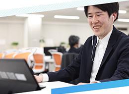 社内SE/年休120日以上/実働7.5h/月給37.5万円～/完全自社開発/離職率2％/賞与4ヶ月分～
