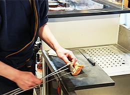 【居酒屋マル城の店舗スタッフ】未経験OK*人柄採用実施中*中途定着率100%*賄いあり*キャリアアップ可