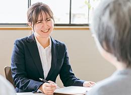 ライフコンサルタント◆未経験歓迎*賞与年2回*ママ活躍中*駅徒歩2分*土日祝休み*朝日生命