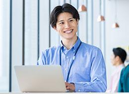 インフラエンジニア*100％フルリモート*月収50万～*クラウド×上流工程*前職給与保証*残業月9.8h