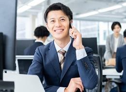 法人営業/月給35万円～/家族を守れる安定と好待遇/商談の成約率50％/年休120日/30・40代活躍中