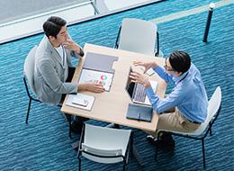 社内SE【名古屋勤務】17:30定時退社*残業ほぼなし*勤続年数10年以上の社員多数*連休取得可*30代活躍中