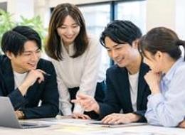 正解をなぞるだけじゃない。考え、工夫し、誰かの役に立てる仕事です◎