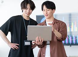 PMO｜リモート案件89.2%｜AI/DX案件多数｜300種類超の資格取得支援有｜月給37万円～