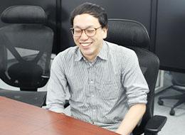 開発エンジニア/実務未経験OK/自社内開発8割/リモートOK/未経験から1年で上流工程に挑戦可/住宅手当有