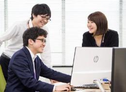 PM*技術選定から携わる*プライム97％*年収700万円～1000万円*離職率4.0％*有給取得平均12.3日