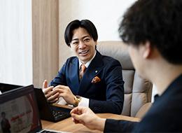 反響営業｜業界未経験OK/月給40万～/インセン上限なし/平均年齢28歳/月収100万超＆年収1000万超多数