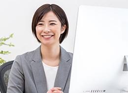 人材リサーチャー｜年休120日／個人ノルマなし／残業月5h程度／週2リモートOK／基本内勤／未経験歓迎