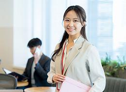 ハウスプランナー(建築士)実務未経験OK★実働6時間★残業ほぼなし★月給30万円以上★越谷勤務★週休2日制