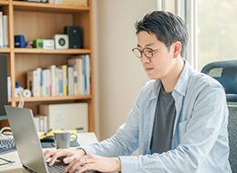 残業少なめ＆フルリモートでメリハリ抜群。プライベートの時間もしっかりと大切にできる環境です。