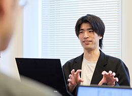 お互いの経験や強みを活かしながら、一緒に成長できるチームをつくっていきたいと思っています。