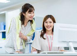 制作進行/土日休み/月25万～/10時出勤/20代活躍中/残業月10h以内可/正社員登用あり