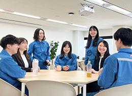 働きながら資格を取得でき、将来も長く活躍できる手に職をつけることができました！