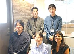 服装自由・フリーアドレス制など、スタートアップならではのフラットな風土も魅力の一つです！