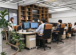 法人営業*競合不在の自社SaaS*残業ほぼ0h*営業部立ち上げメンバー*神戸募集*面接1回*奨学金補助あり