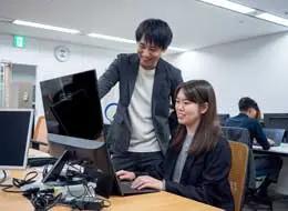 チームとして知見を共有しながら、パフォーマンスを最適化できる体制を実現しています。