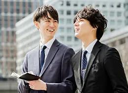 未経験でもサポート体制のもとで成長できる環境。求職者と企業に本気で向き合う事で成果を実感しています。