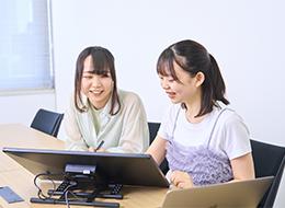 ゲーム・エンタメ会社の事務*業界未経験OK*残業ほぼ無*土日祝休み*服装髪型ネイル自由*好きが活かせる☆