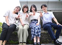 経営企画・リサーチ／月給30万円～／リモートOK／土日祝休み／生成AIを活用できる方歓迎