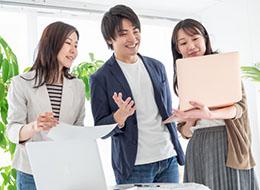 チームでノウハウを共有する2人体制！「1人に抱え込ませない」から安心して休みも取れます。