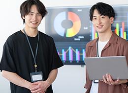 PG#100％自社開発#年収500万円～#ランチ手当月1万あり#残業月10h程度#育休復帰率100％