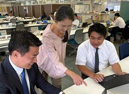 手厚い研修や資格取得支援を通じて、一生役立つ専門知識が身につきます。