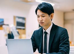 営業｜未経験・ブランクOK｜月給27万～｜賞与3カ月分｜年休125日｜残業ほぼなし｜30代・40代活躍中