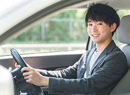 【社長サポートスタッフ】未経験・第二新卒歓迎／普通免許があればOK／月給35万円～