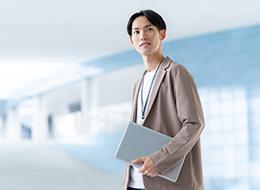 開発エンジニア｜実働7.5h｜残業少｜チーム参画｜リモート・フレックス有｜賞与年2回｜健康優良企業認定