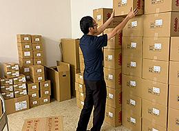 営業職（商品企画や配送業務担当）／未経験歓迎／残業月平均20h以内／転勤なし／完全週休2日制／正社員募集